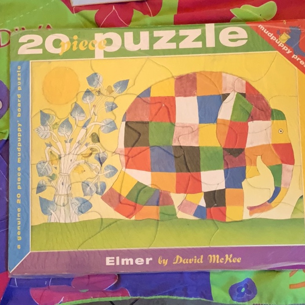 Puzzle Elmer the “colorful” elephant